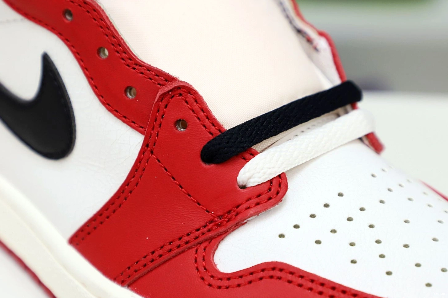 FOUND 1 REIMAGINED AND JORDAN AIR “CHICAGO” LOST 2022 0113